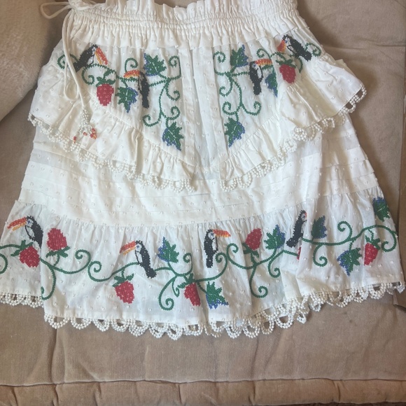 NWT FARM RIO Off-White Mini Skirt - Size Small - Picture 3 of 5